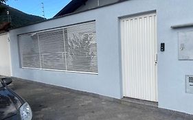 Hospedaria ilustríssima